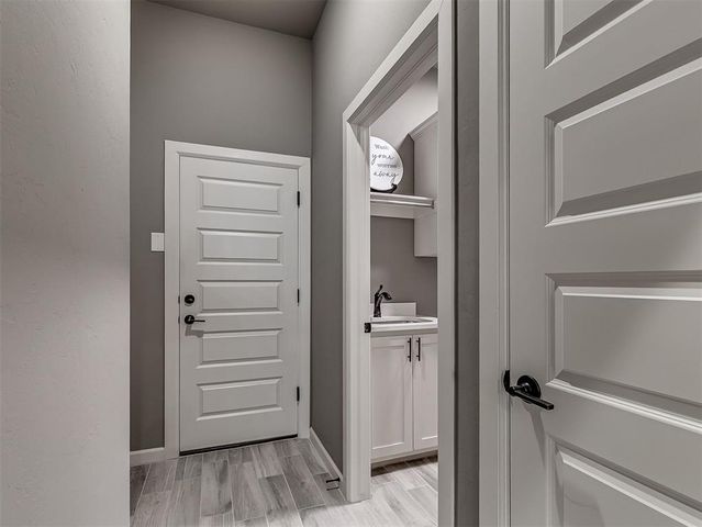 2913 Summit Hollow Circle, Norman, OK 73071