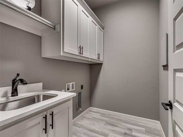 2913 Summit Hollow Circle, Norman, OK 73071