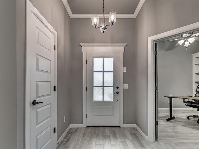 2913 Summit Hollow Circle, Norman, OK 73071