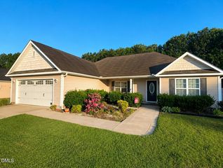 917 Blawell Street, Stedman, NC 28391