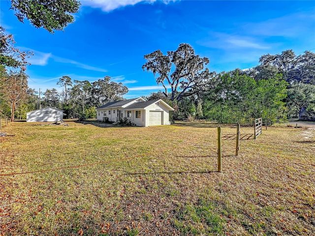 19037 RAVENSWOOD ROAD, Altoona, FL 32702