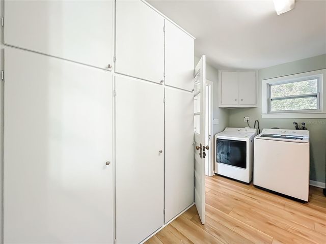 19037 RAVENSWOOD ROAD, Altoona, FL 32702