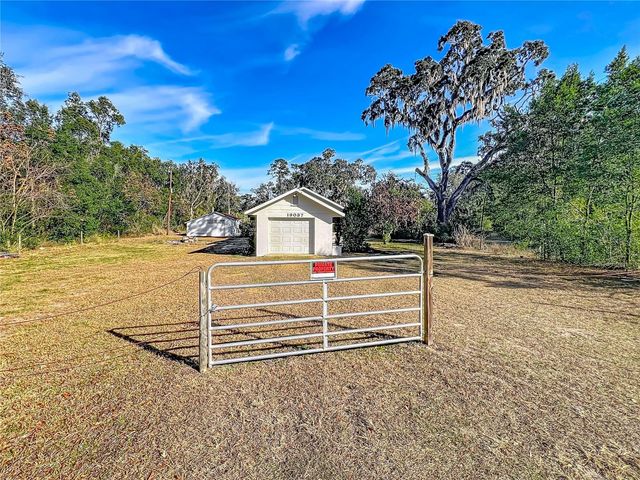 19037 RAVENSWOOD ROAD, Altoona, FL 32702