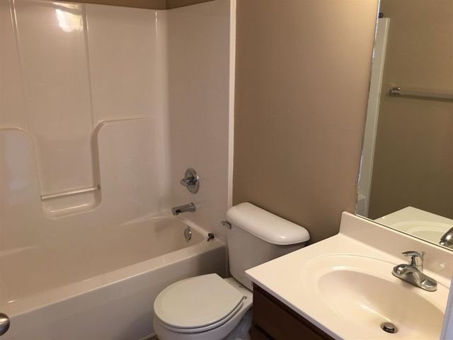 805 Oak Arbor Ct Apt A, Clarksville, TN 37040