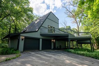 1725 Old Oak COURT, Brookfield, WI 53005
