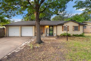 305 NE Todd Street, Burleson, TX 76028