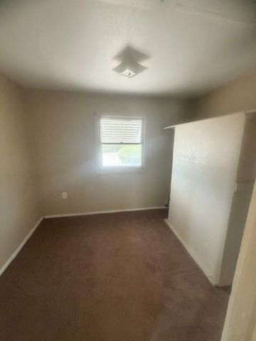 6600 E Lathrop Rd, Manteca, CA 95336
