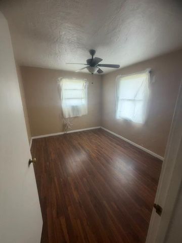 6600 E Lathrop Rd, Manteca, CA 95336