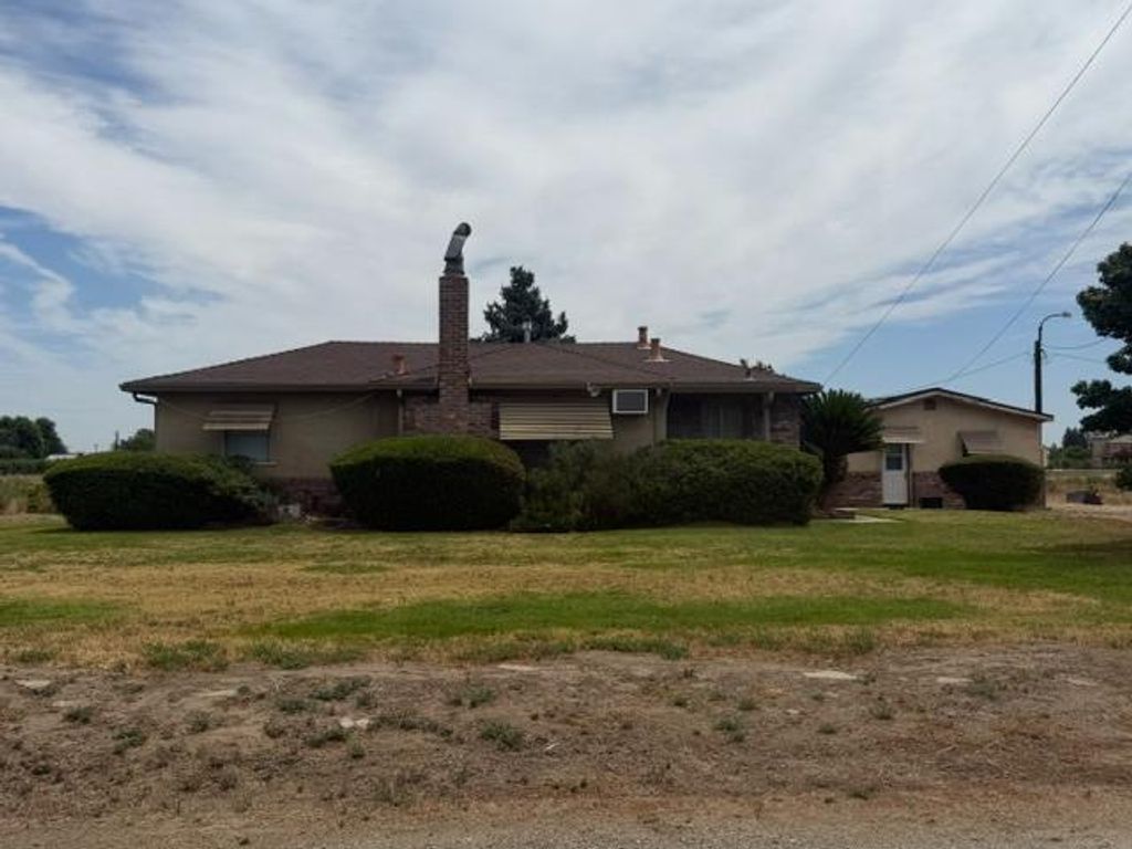 6600 E Lathrop Rd, Manteca, CA 95336