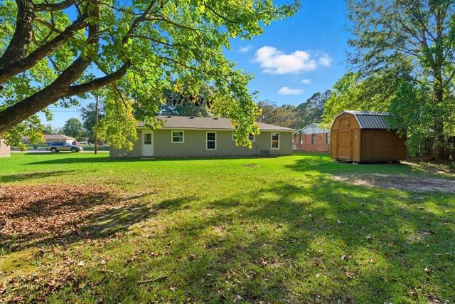 57 Trailwood Cir., Petal, MS 39465