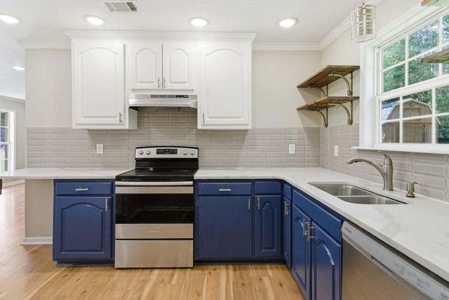 57 Trailwood Cir., Petal, MS 39465