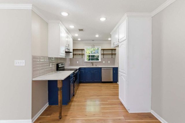 57 Trailwood Cir., Petal, MS 39465