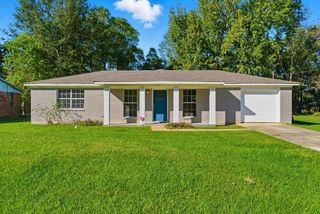 57 Trailwood Cir., Petal, MS 39465