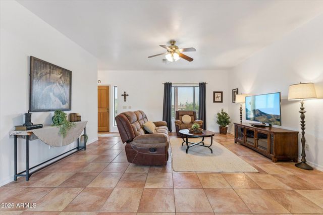 39611 N 26TH Street, Cave Creek, AZ 85331