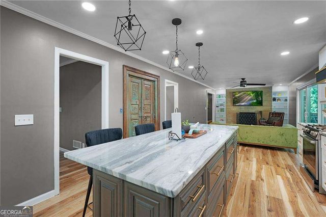 206 Sherwood Drive, Calhoun, GA 30701