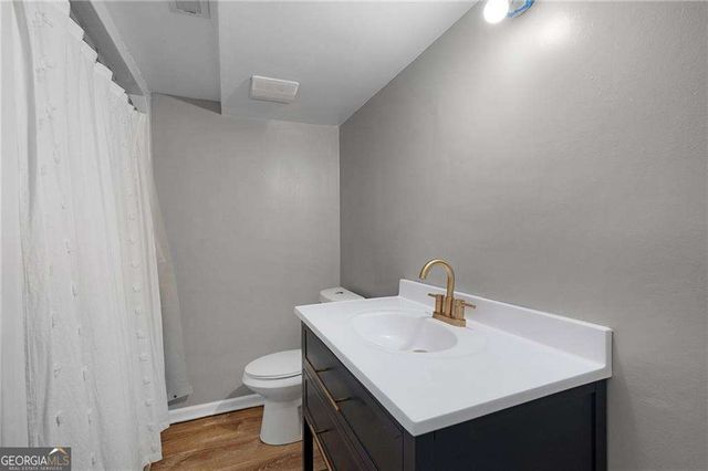 206 Sherwood Drive, Calhoun, GA 30701