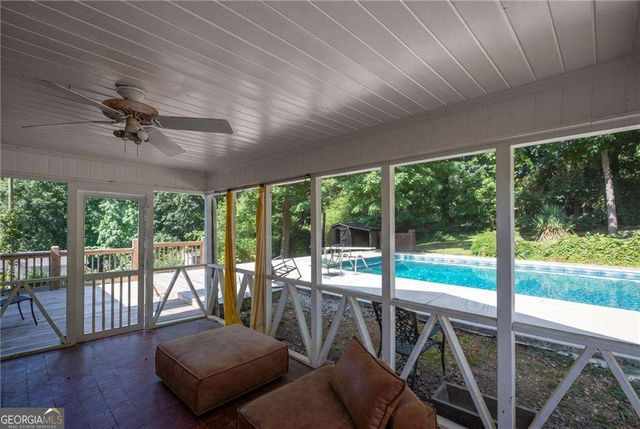 206 Sherwood Drive, Calhoun, GA 30701