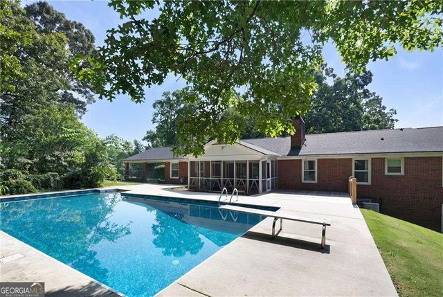 206 Sherwood Drive, Calhoun, GA 30701