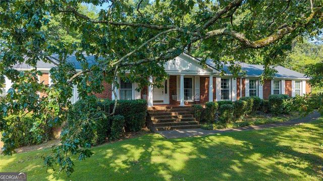 206 Sherwood Drive, Calhoun, GA 30701