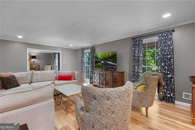 206 Sherwood Drive, Calhoun, GA 30701