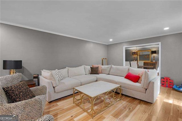 206 Sherwood Drive, Calhoun, GA 30701