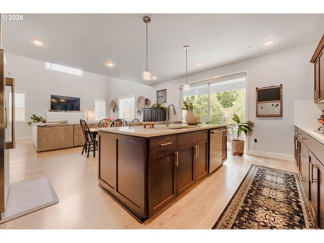 9763 Sw 172ND Ave, Beaverton, OR 97007