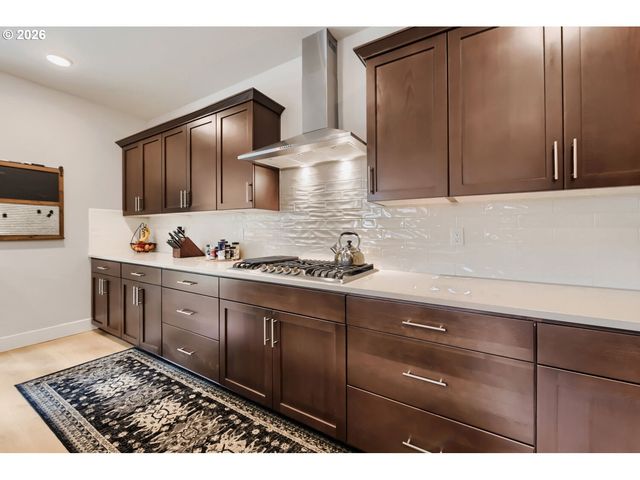 9763 Sw 172ND Ave, Beaverton, OR 97007