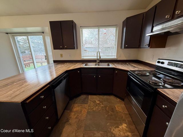 10951 N Krest CT, Hayden, ID 83835