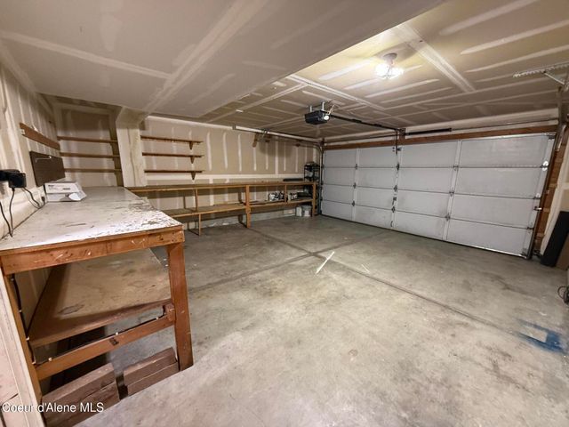 10951 N Krest CT, Hayden, ID 83835