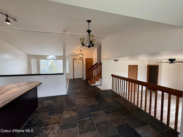 10951 N Krest CT, Hayden, ID 83835