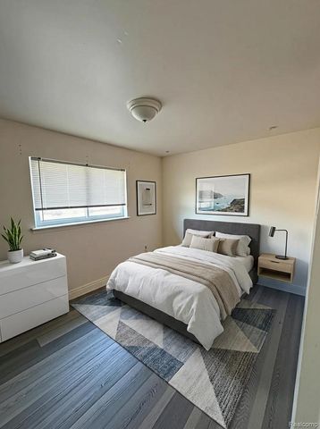 32960 Oakview Drive, Warren, MI 48092