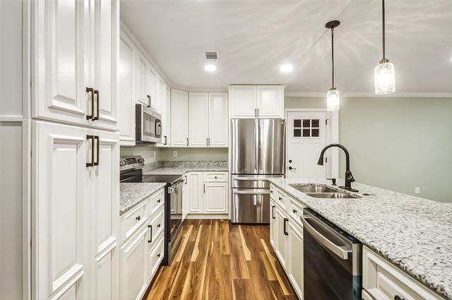 11560 S MAIN ST, Somerville, TN 38068