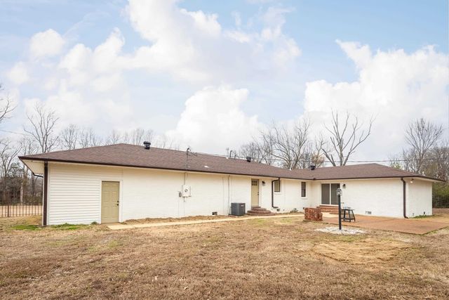 11560 S MAIN ST, Somerville, TN 38068