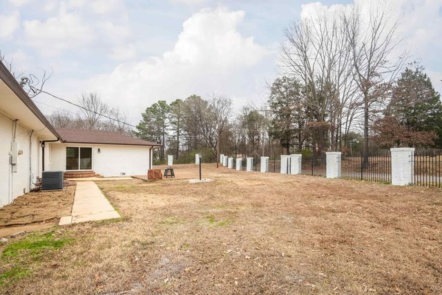 11560 S MAIN ST, Somerville, TN 38068