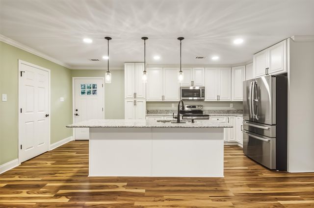 11560 S MAIN ST, Somerville, TN 38068