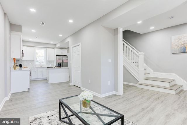 156 S HILTON ST, Baltimore, MD 21229