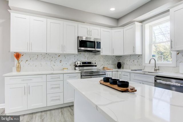 156 S HILTON ST, Baltimore, MD 21229