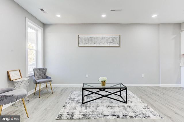 156 S HILTON ST, Baltimore, MD 21229