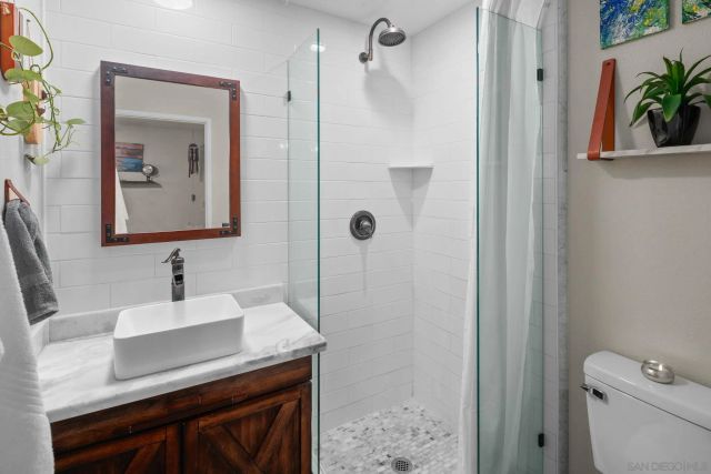 952 W 5th Ave, Escondido, CA 92025