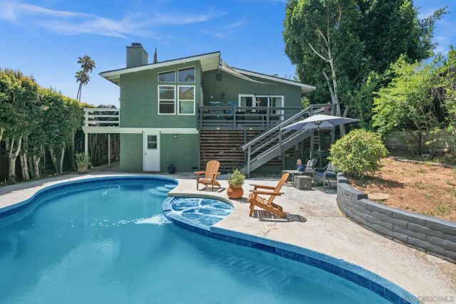 952 W 5th Ave, Escondido, CA 92025