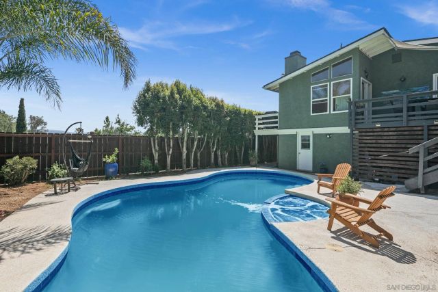 952 W 5th Ave, Escondido, CA 92025