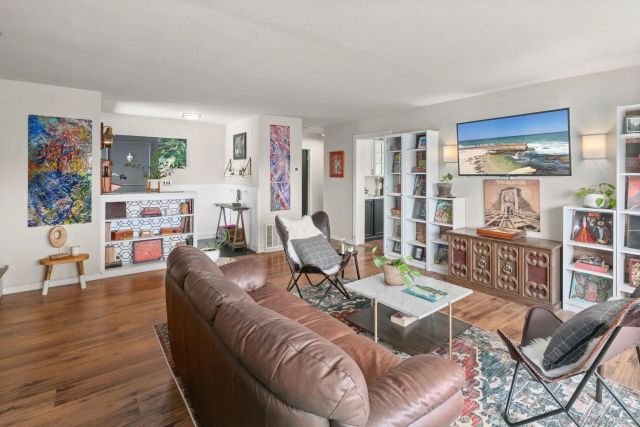 952 W 5th Ave, Escondido, CA 92025