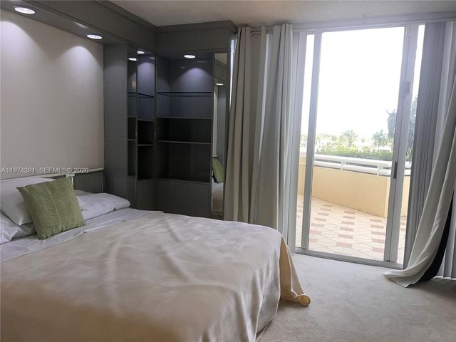 20191 E Country Club Drive 407, Aventura, FL 33180