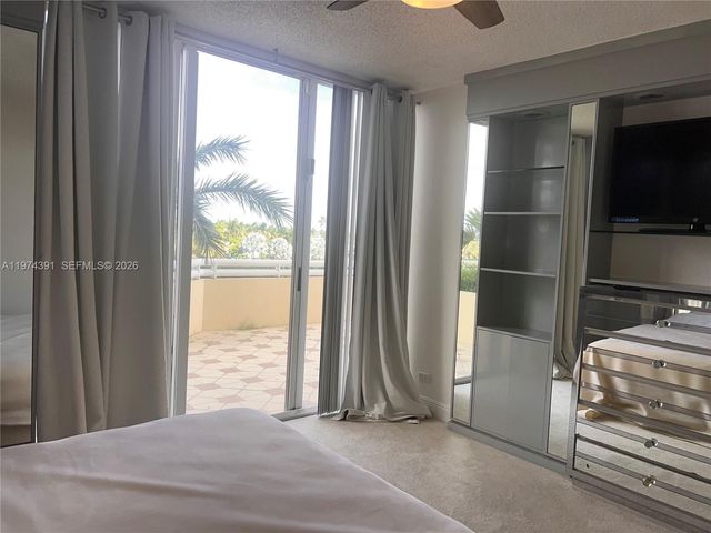 20191 E Country Club Drive 407, Aventura, FL 33180