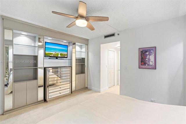 20191 E Country Club Drive 407, Aventura, FL 33180