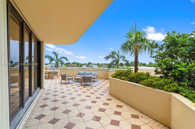 20191 E Country Club Drive 407, Aventura, FL 33180