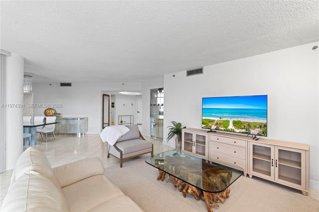 20191 E Country Club Drive 407, Aventura, FL 33180