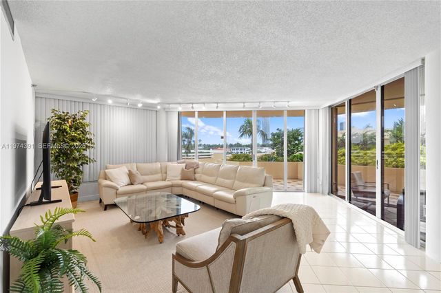 20191 E Country Club Drive 407, Aventura, FL 33180