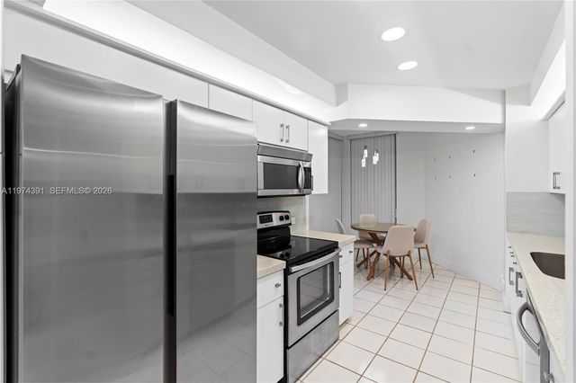 20191 E Country Club Drive 407, Aventura, FL 33180
