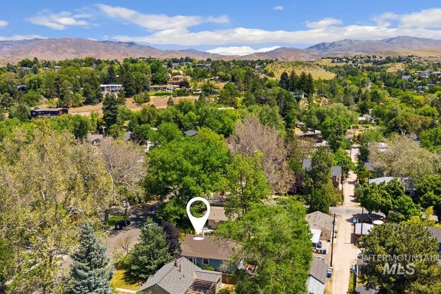 915 E Krall St, Boise, ID 83712